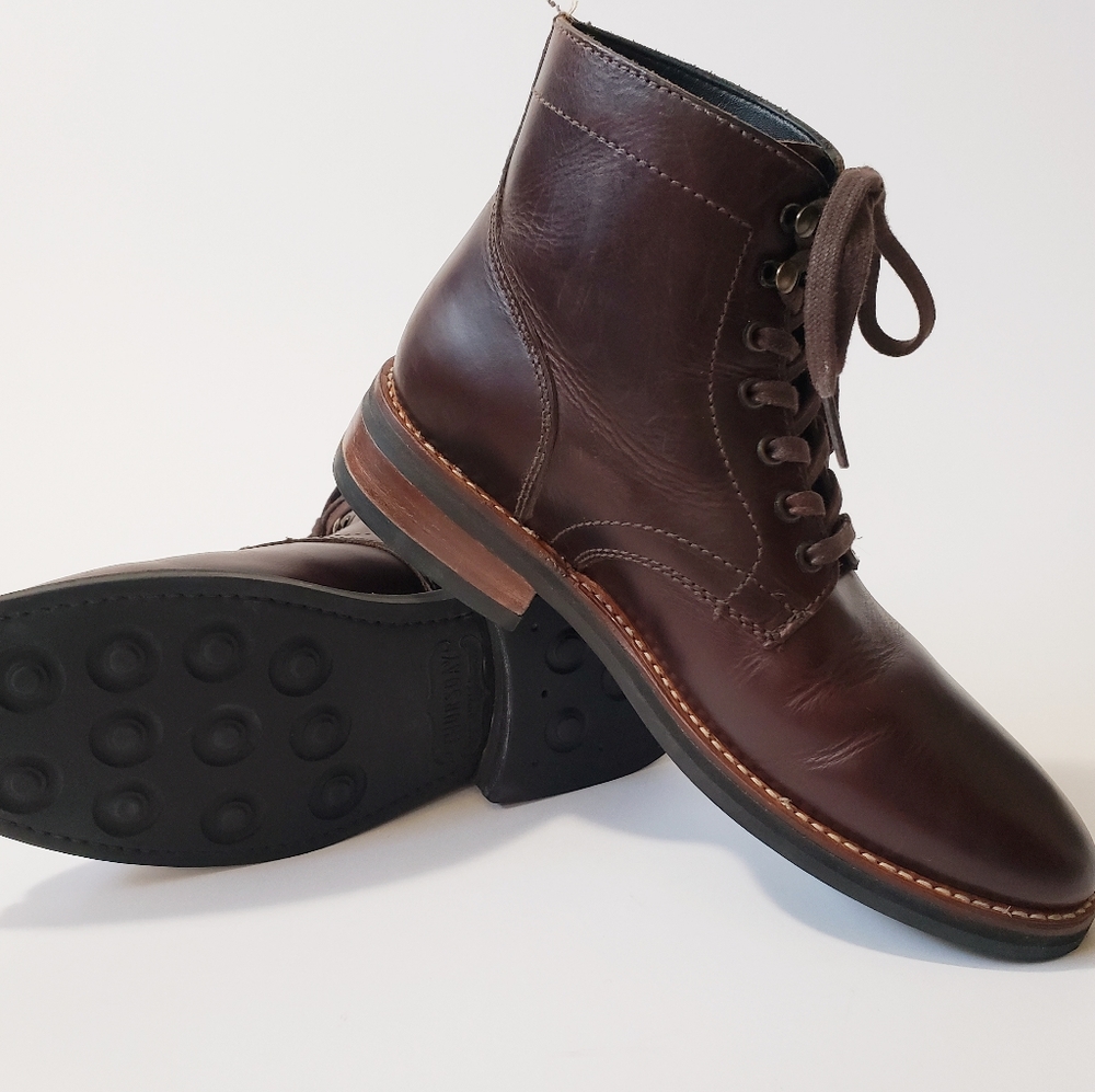 Thursday President boots
